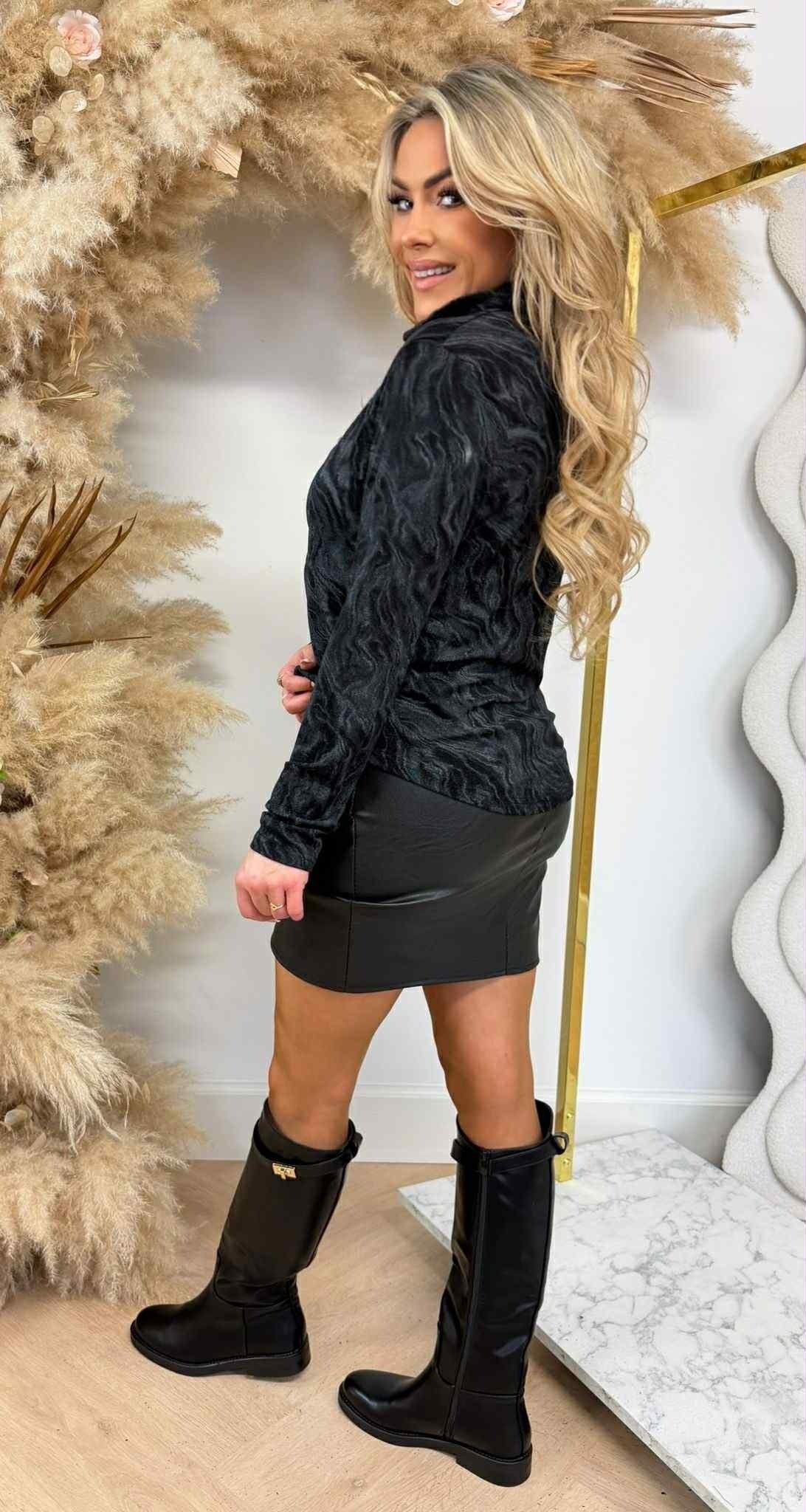 BY SWAN BUTTON SHINE PRINT BLOUSE 8975 NOIR