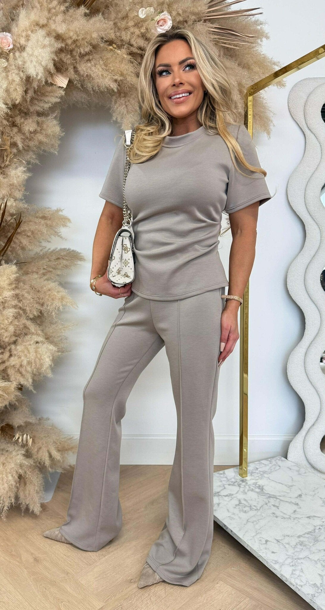 CLASSY SPLIT SET TAUPE