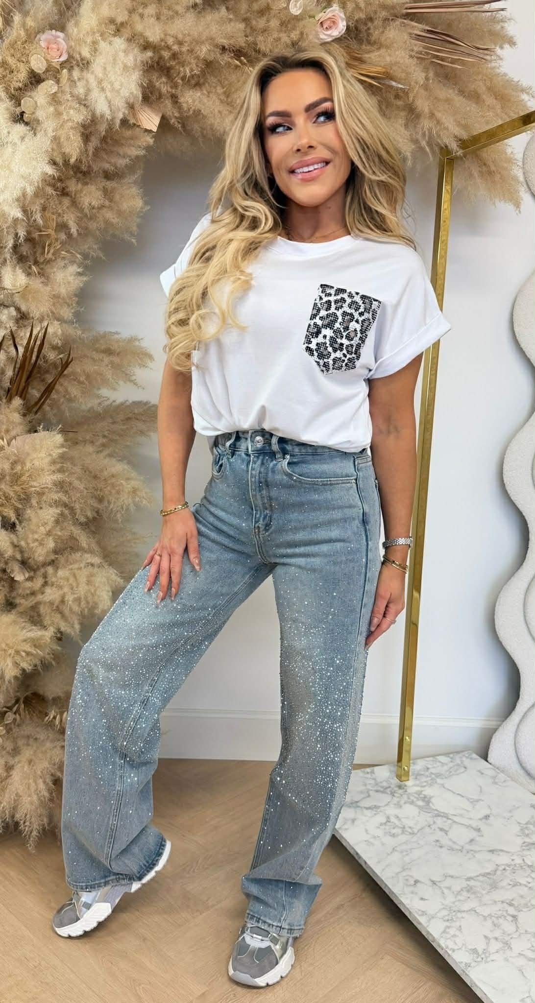 CLOE ROLLED UP SLEEVE TEE OFFWHITE