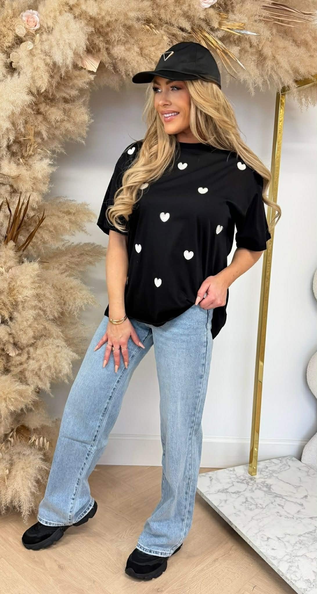 NIEDLICHES HERZCHEN-SHIRT 7455 SCHWARZ