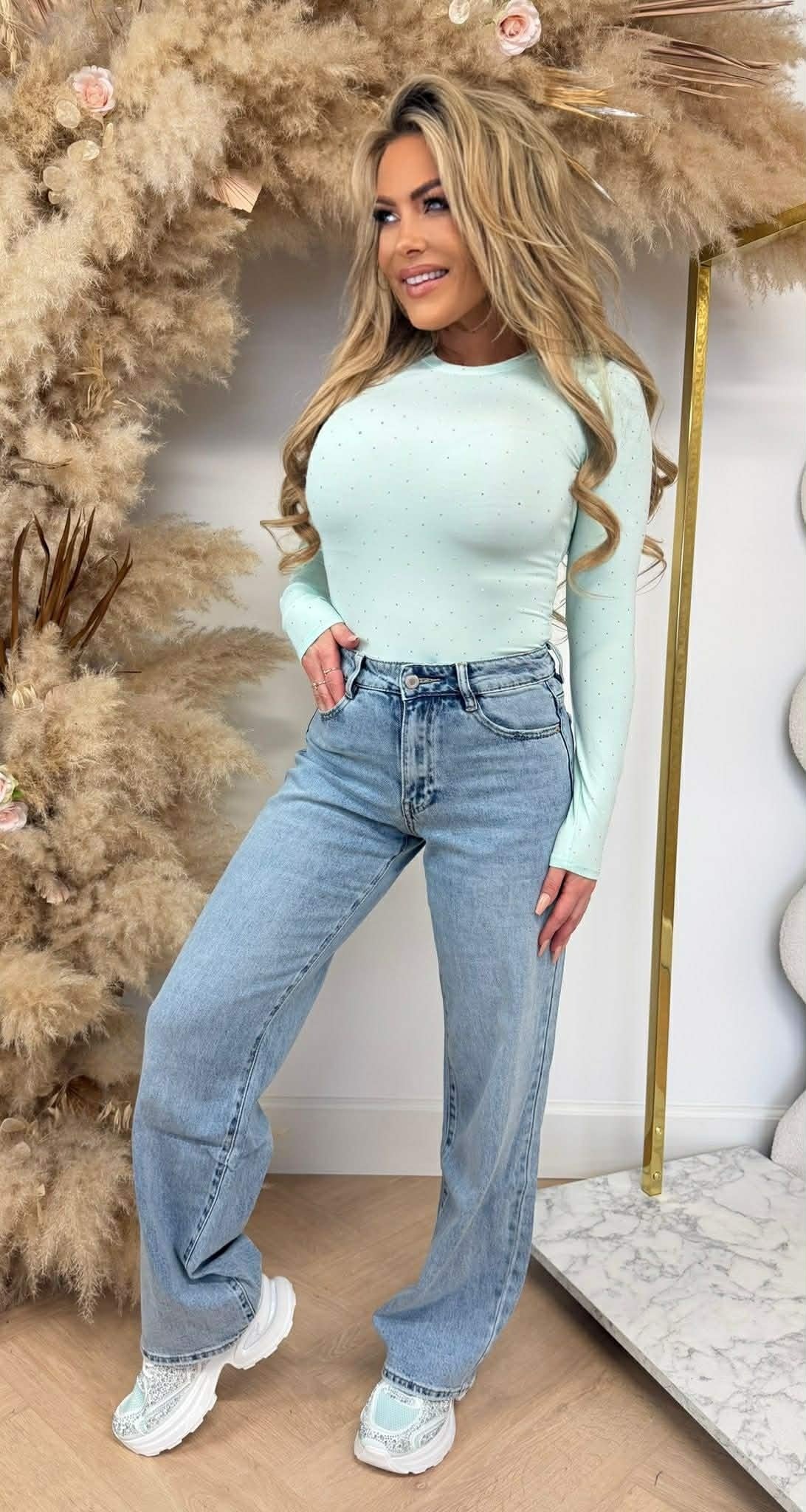DIAMOND BY SWAN BODY 9256 MINT