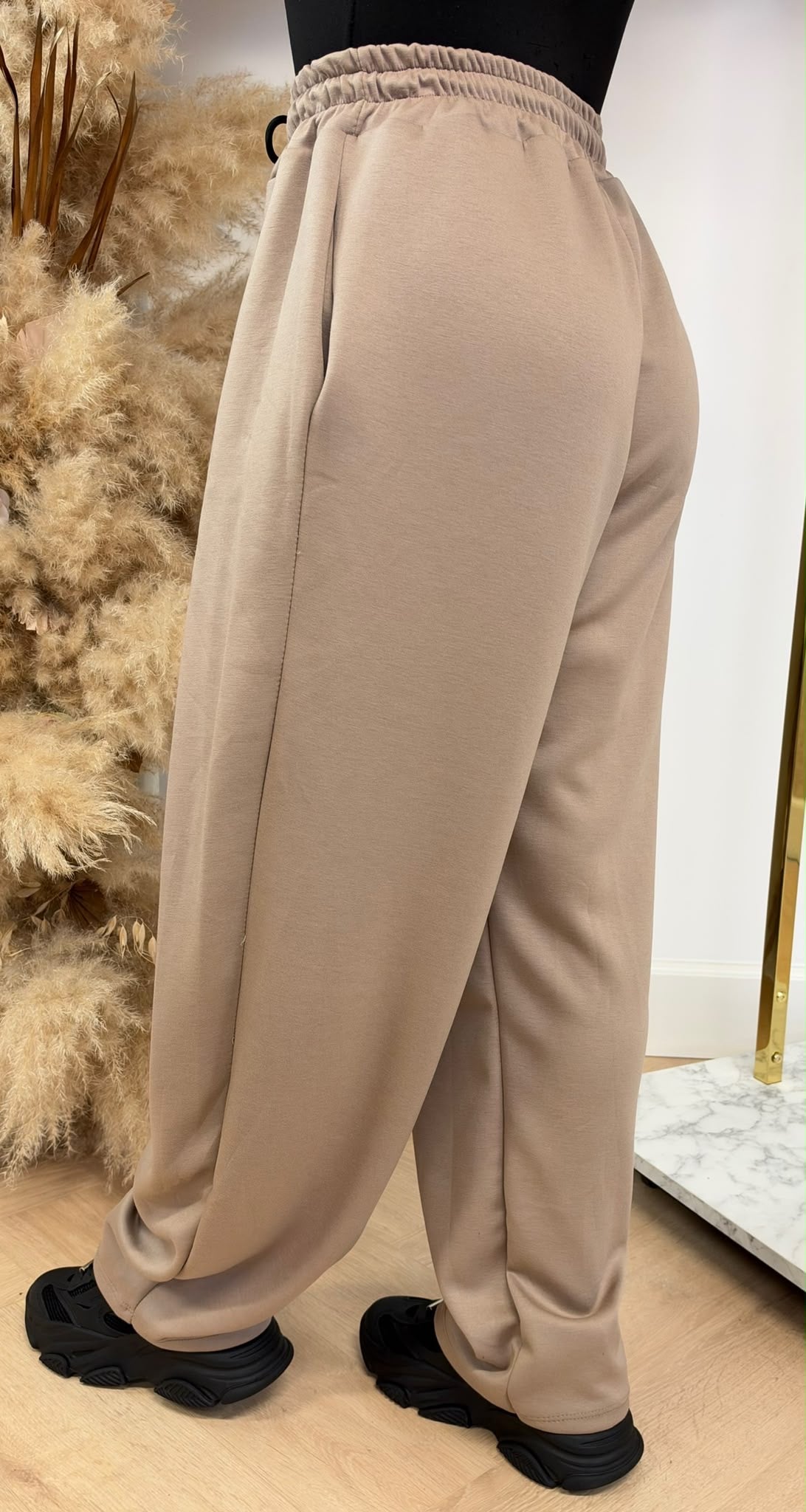 GIGI BALLOON JOGGER TAUPE