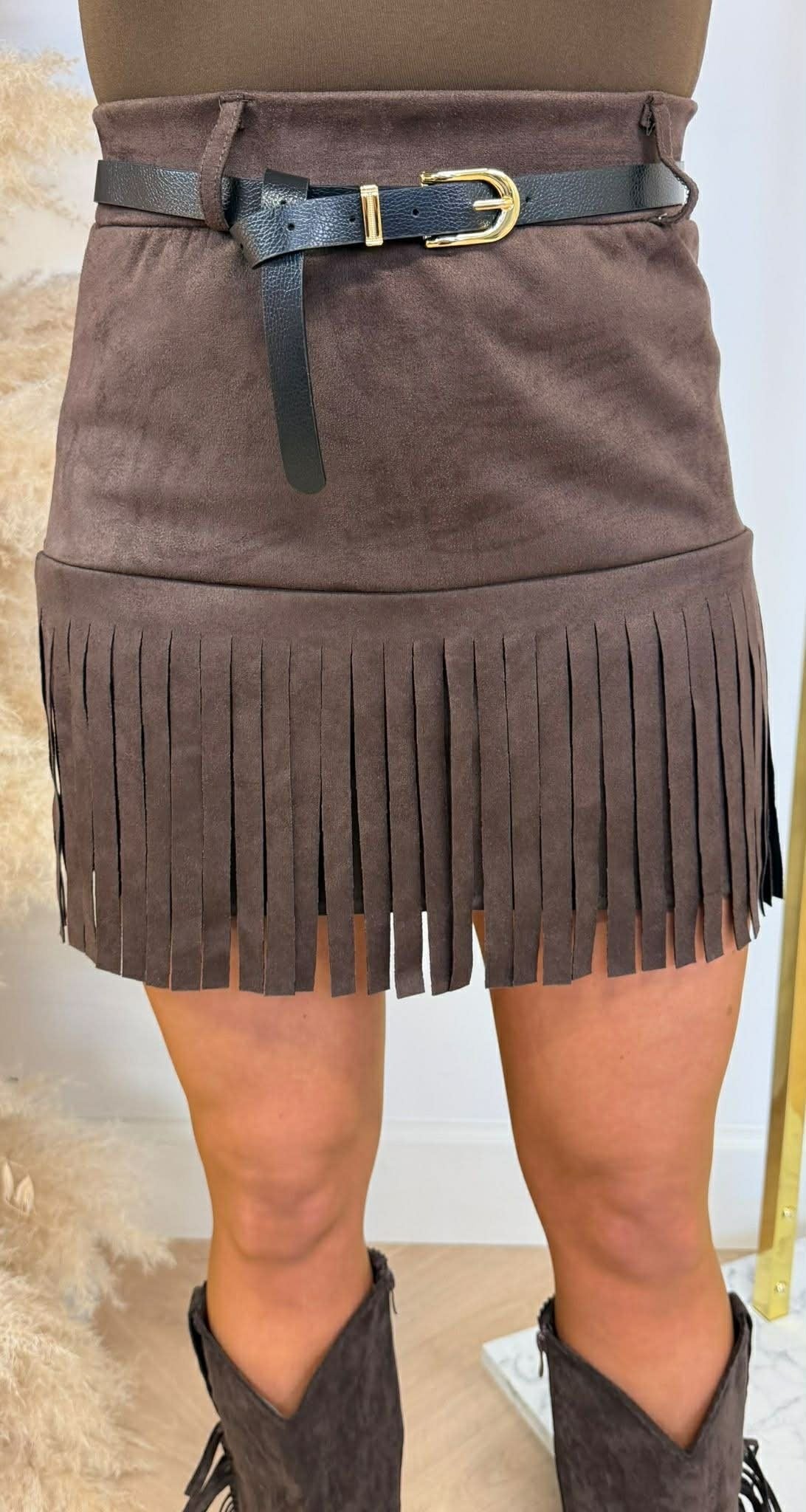 JUPE-SHORT À FRANGES CHOCOLAT