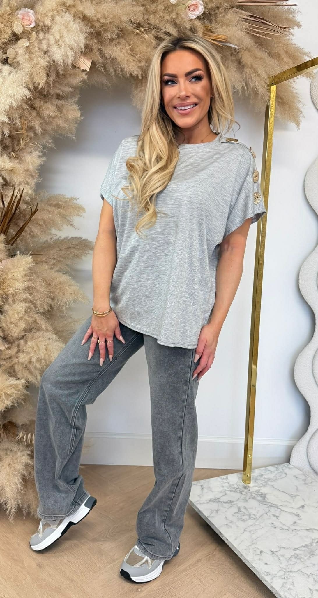 ITALY BUTTON TOP GREY
