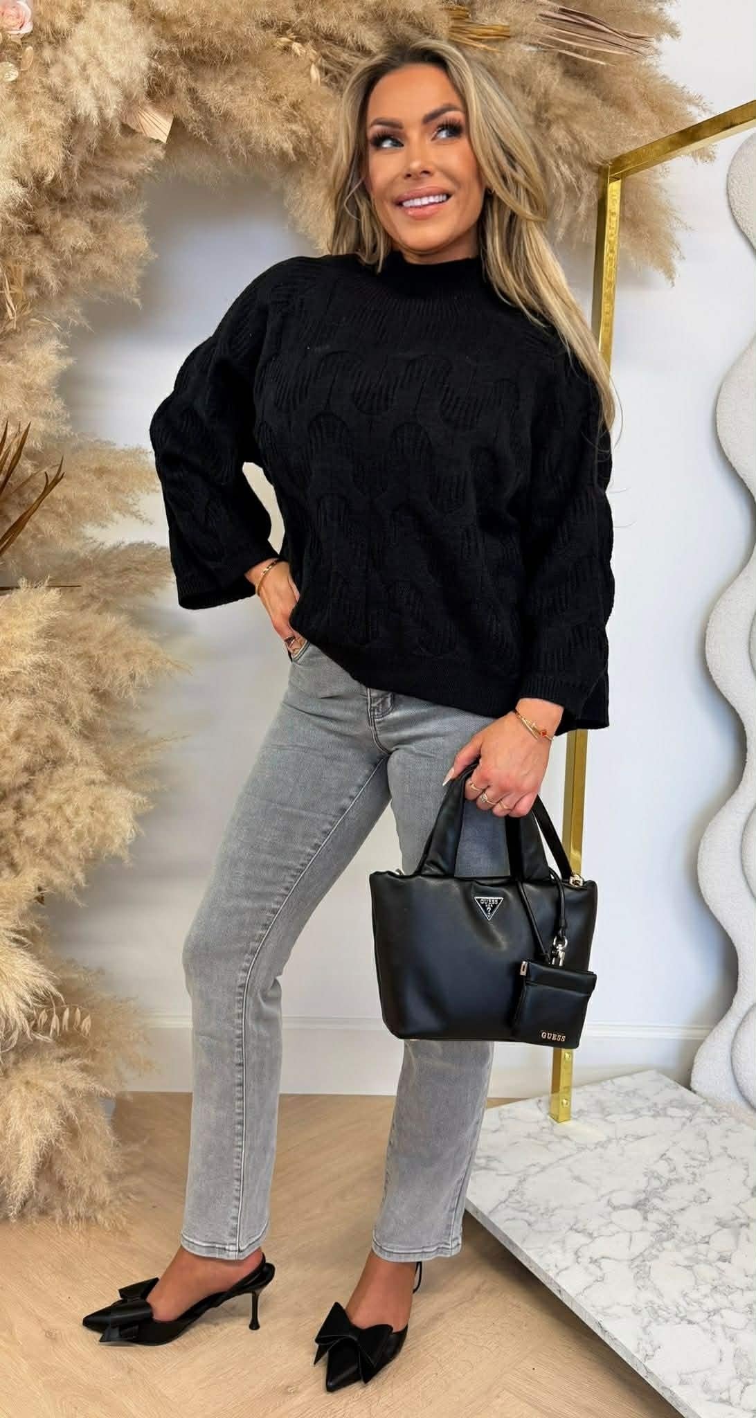 KAYLLA MUSTER SWEAT 5684 SCHWARZ