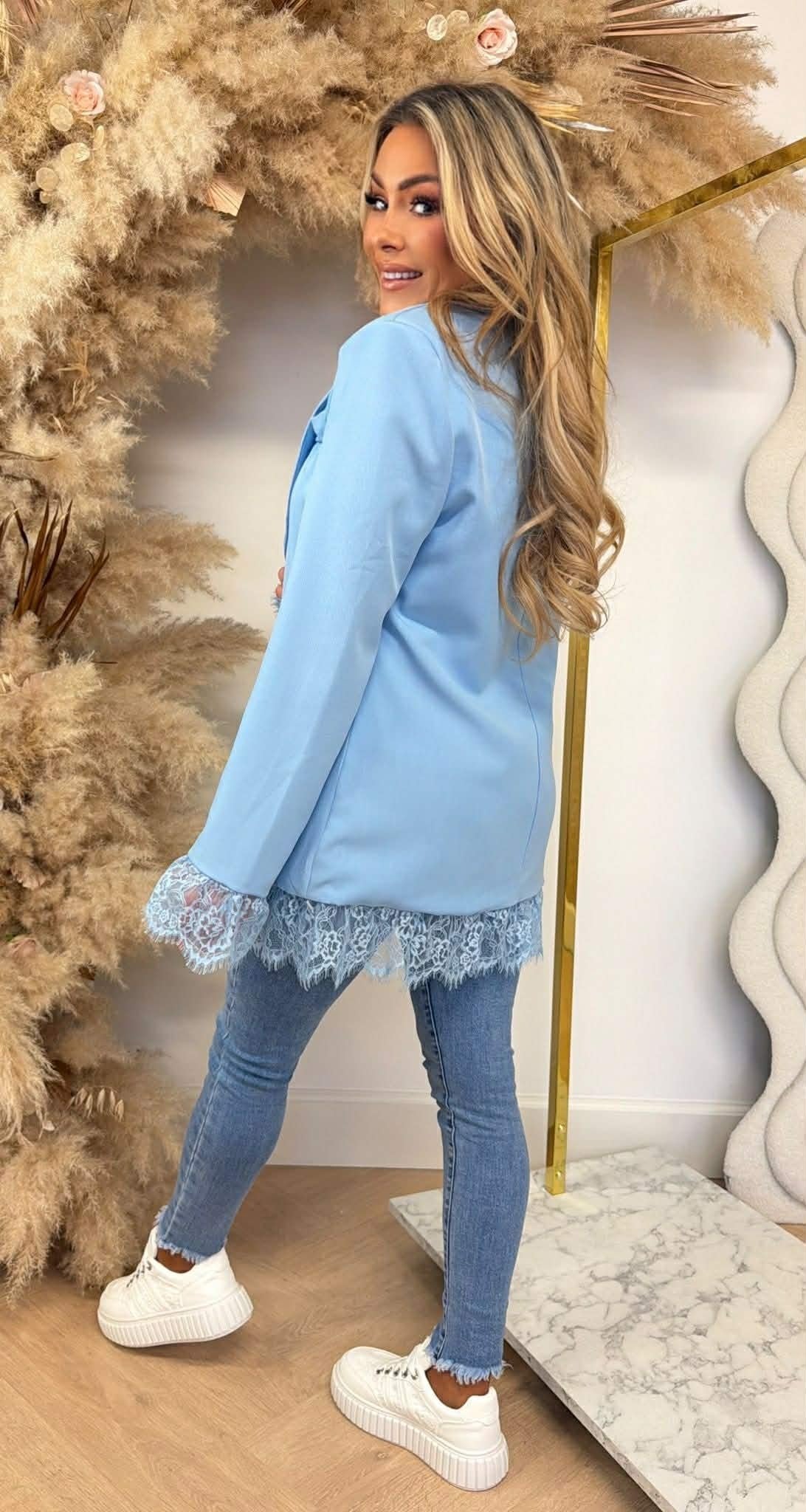 LARA BLAZER DENTELLE BLEU CLAIR