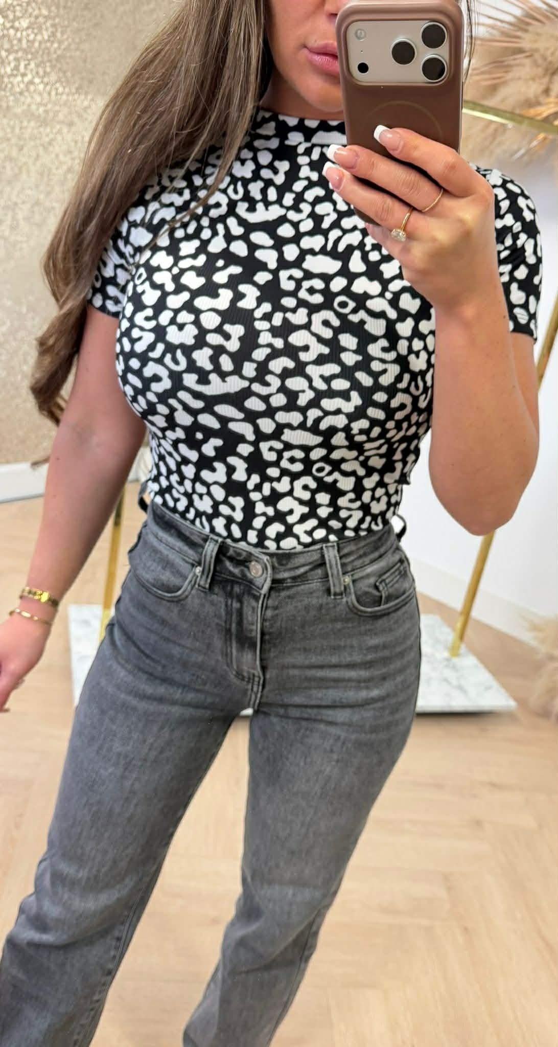 MIA LEOPARD TEE BLACK