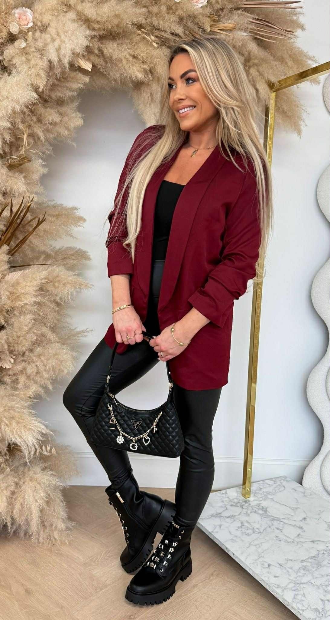 MUST-HAVE CROPPED ÄRMEL BLAZER BORDEAUX
