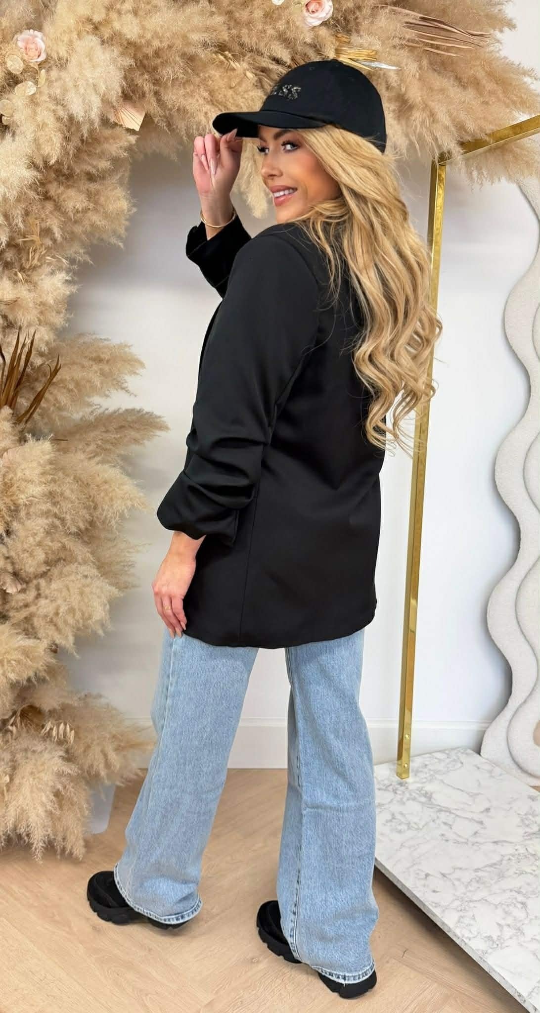 NINA OVERSIZED CROPPED ÄRMELBLAZER SCHWARZ
