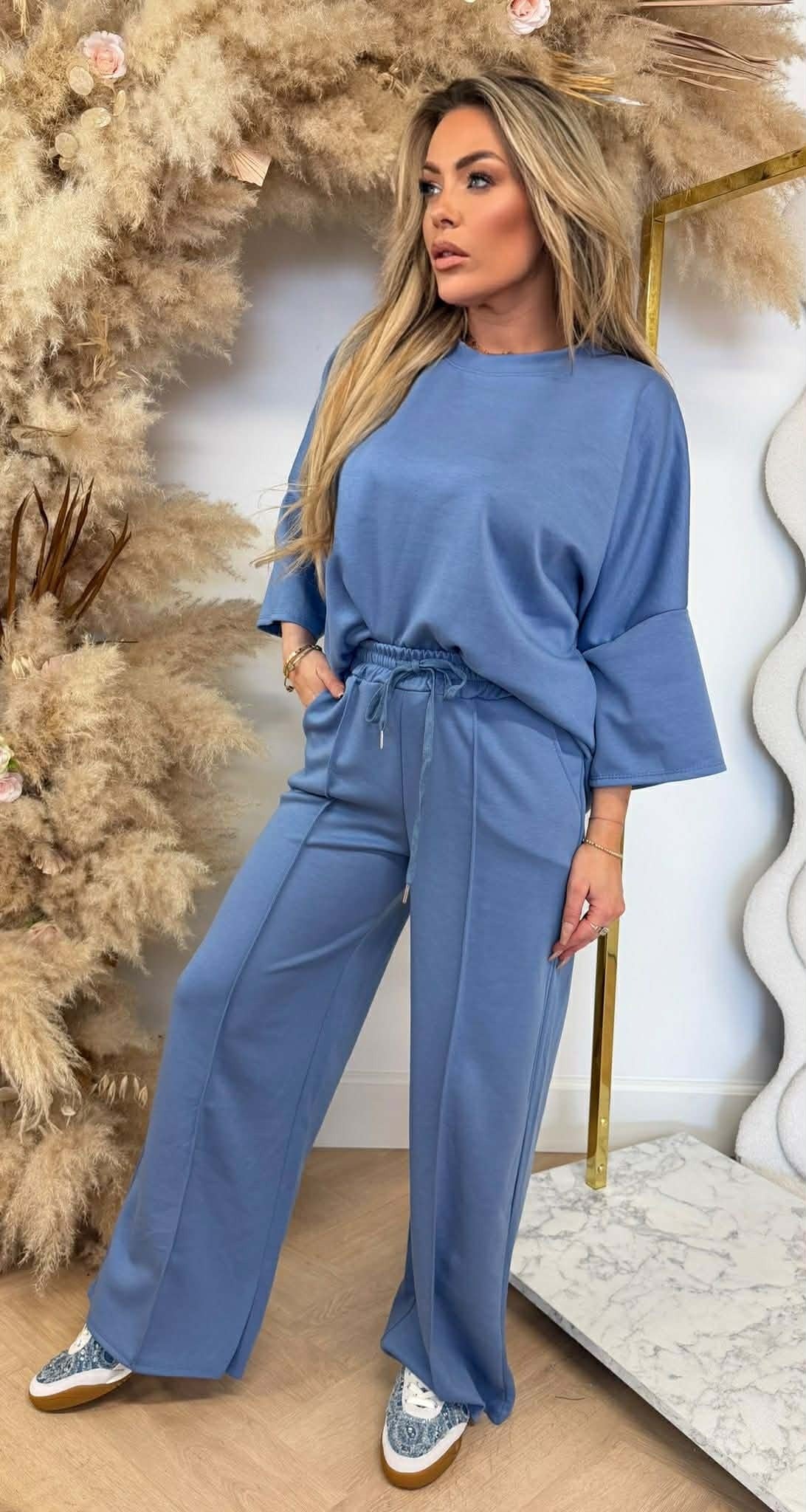 SARAH ZWEITEILER JEANSBLAU