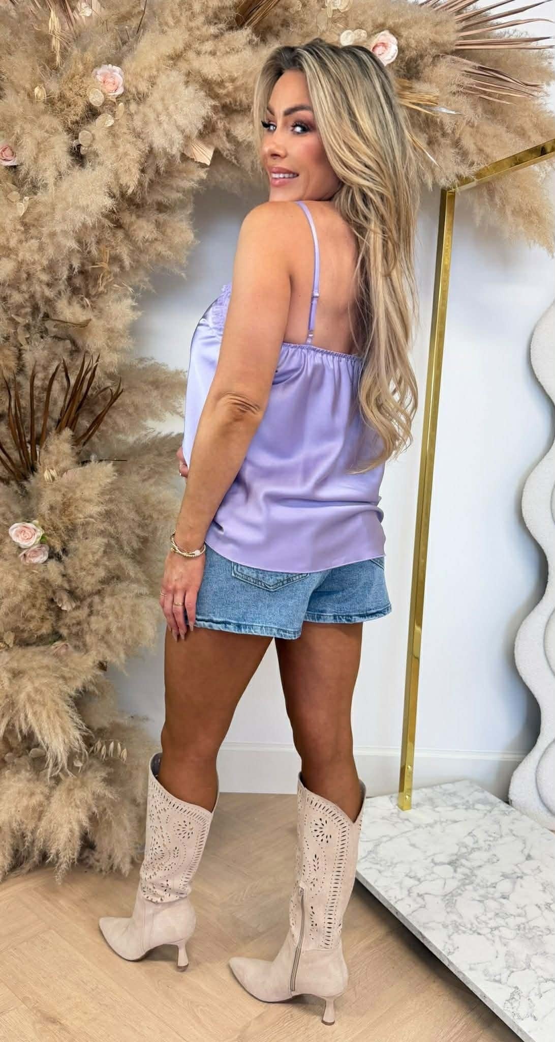 SATIN SPAGHETTI LACE TOP LILA