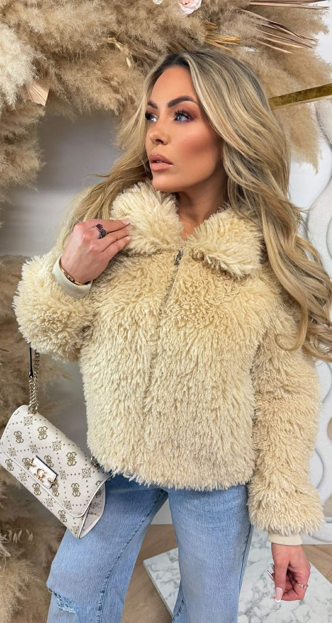 SHEEP VEGAN FUR JACKET 8799 BEIGE – thestorewoerden
