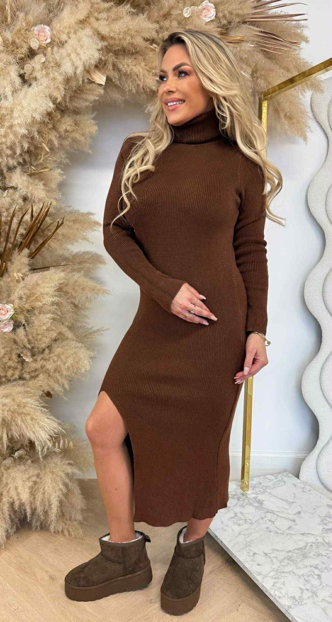 ROBE LONGUE FENDUE CHOCOROBE LONGUE FENDUE CHOCO