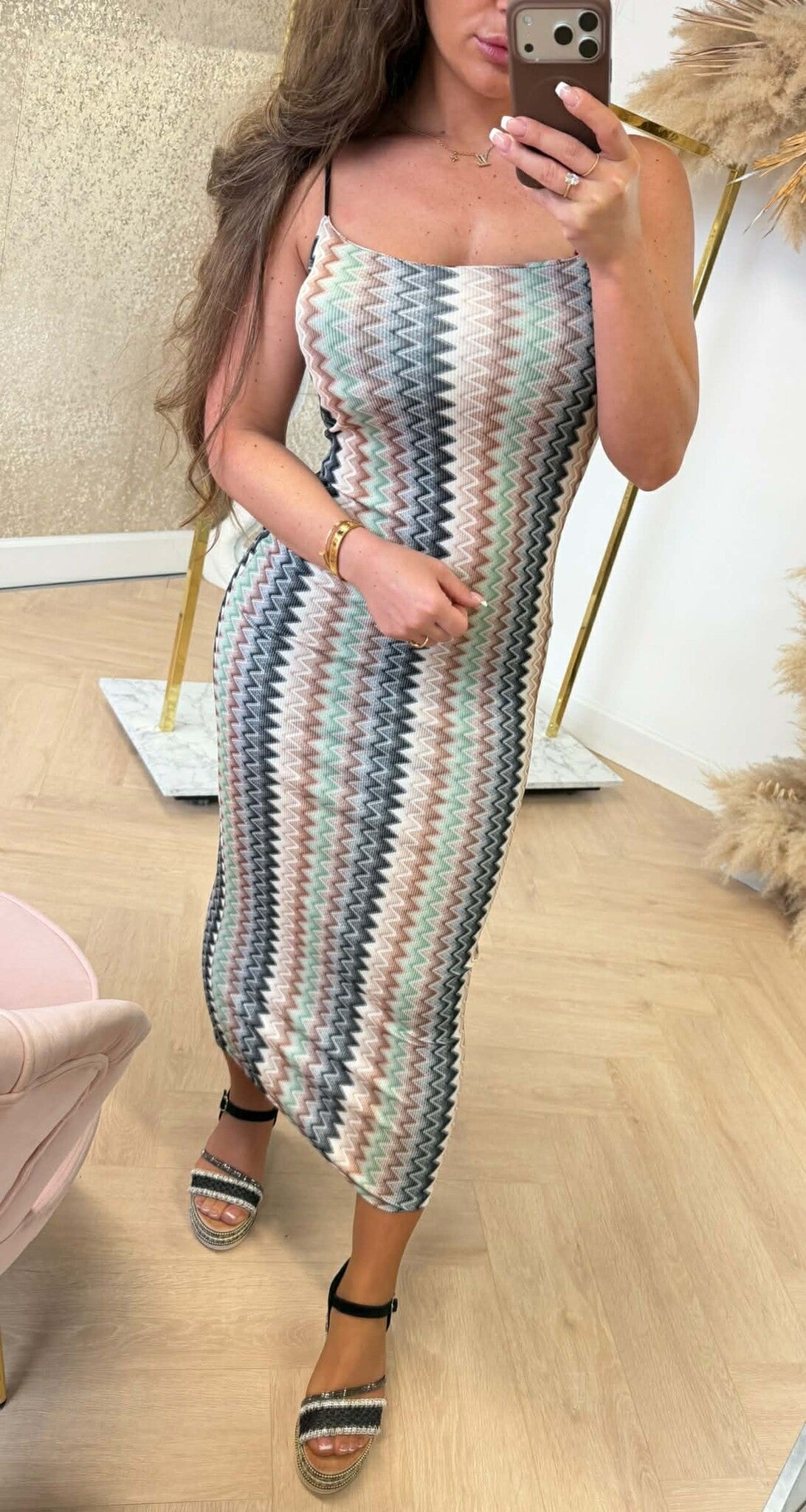 SOMMER-ZICKZACK-KLEID SCHWARZ