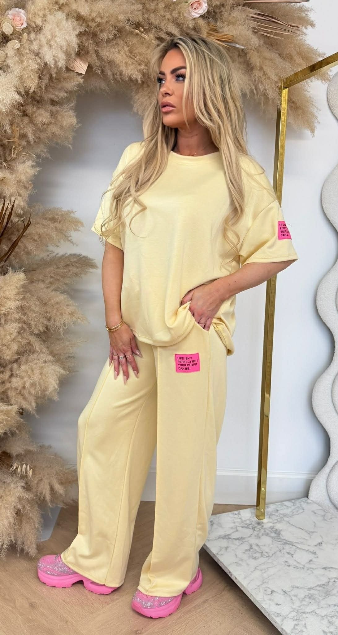 VIRAL LONG EMBLEEM SET BUTTERYELLOW