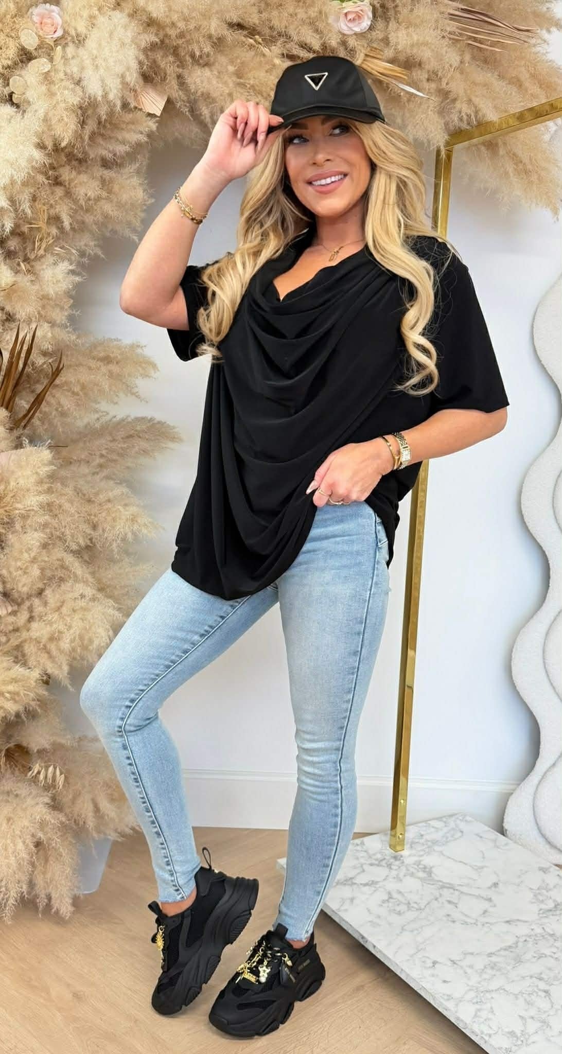 Wasserfall-Shirt Schwarz