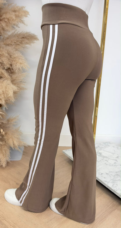 STRIPPY FLAIR PANTS 1656 TAUPE