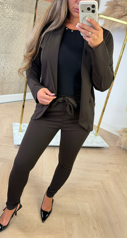 COSTUME ÉLÉGANT ROSE