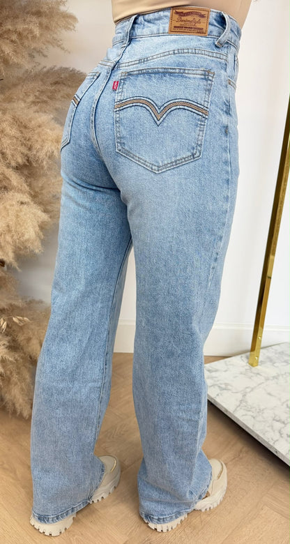 NEW LEVI WIDE LEG JEANS 2265 LIGHTDENIM