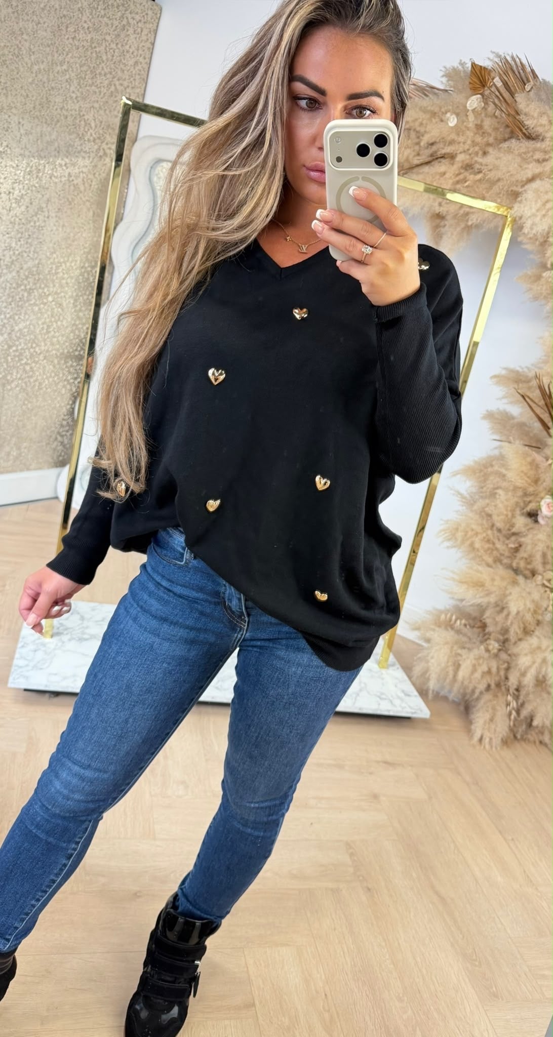 OVERSIZED HEART STUD SWEAT 10595 BLACK