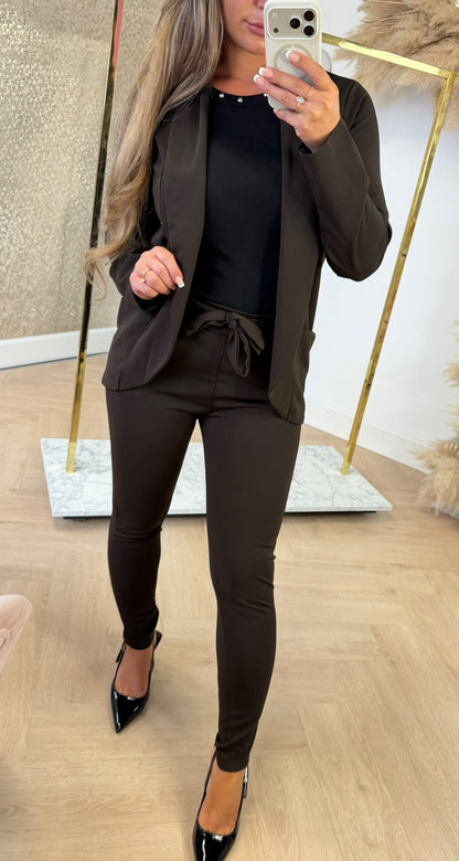 COSTUME ÉLÉGANT ROSE