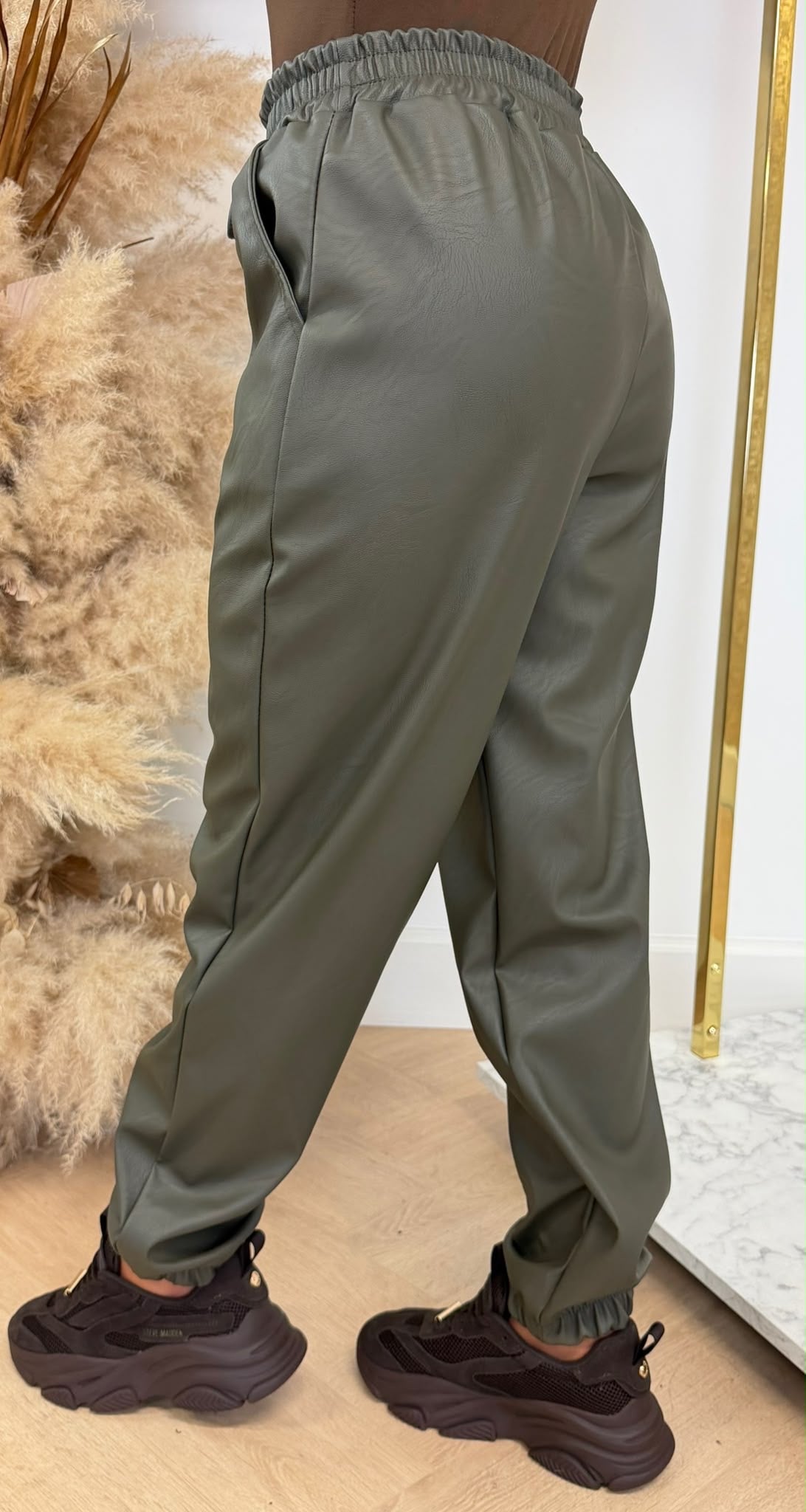 COATED JOGGER ARMYGREEN