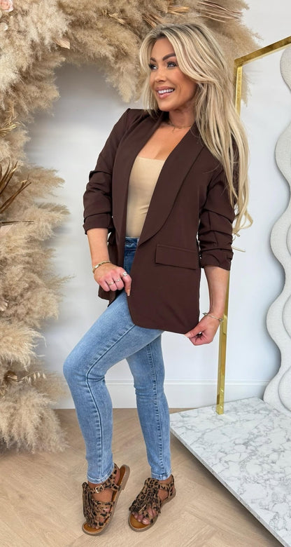 MUSTHAVE CROPPED MOUW BLAZER CHOCO