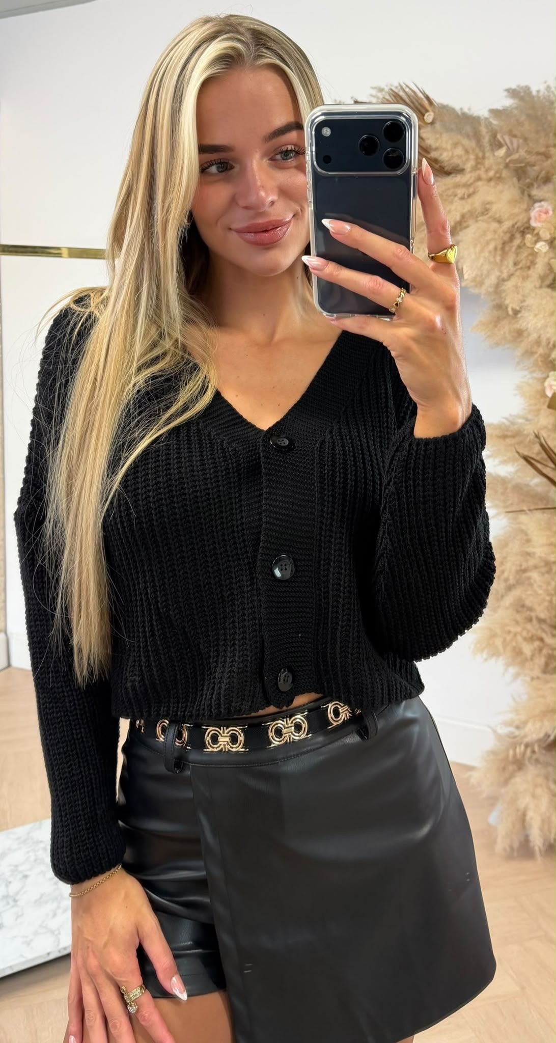 ELODIE KNITTED KNOOPJES VEST BLACK