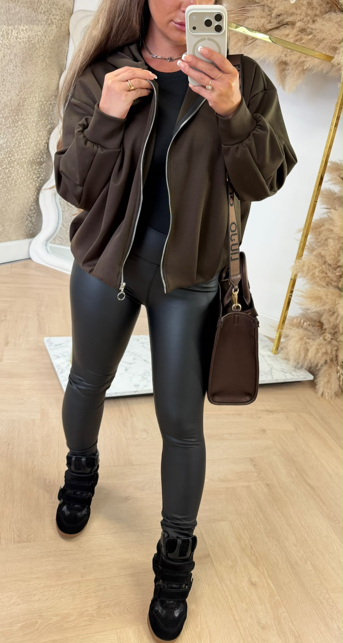 ZIPPY CAPUCHON VEST CHOCO