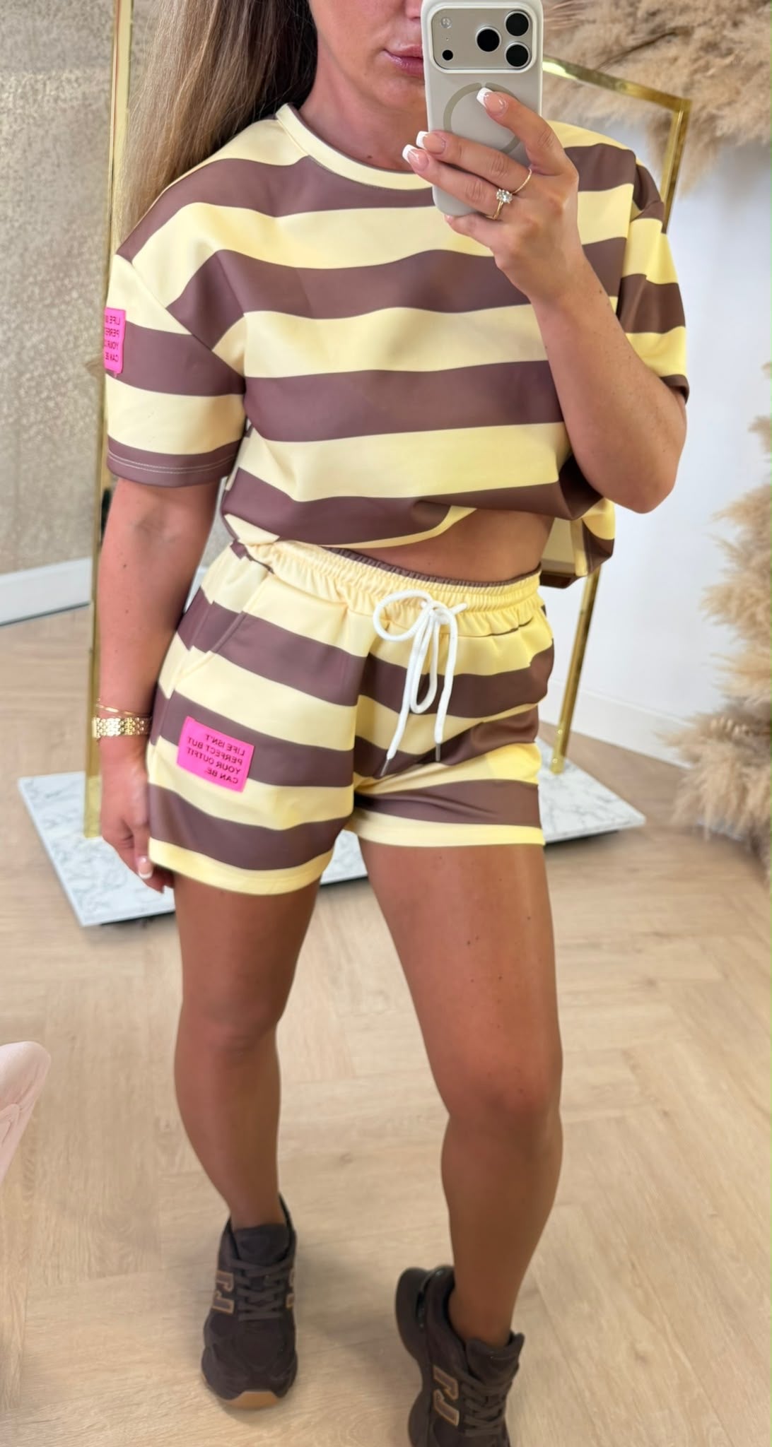 NEW STRIPE LIFE SET YELLOW/BROWN