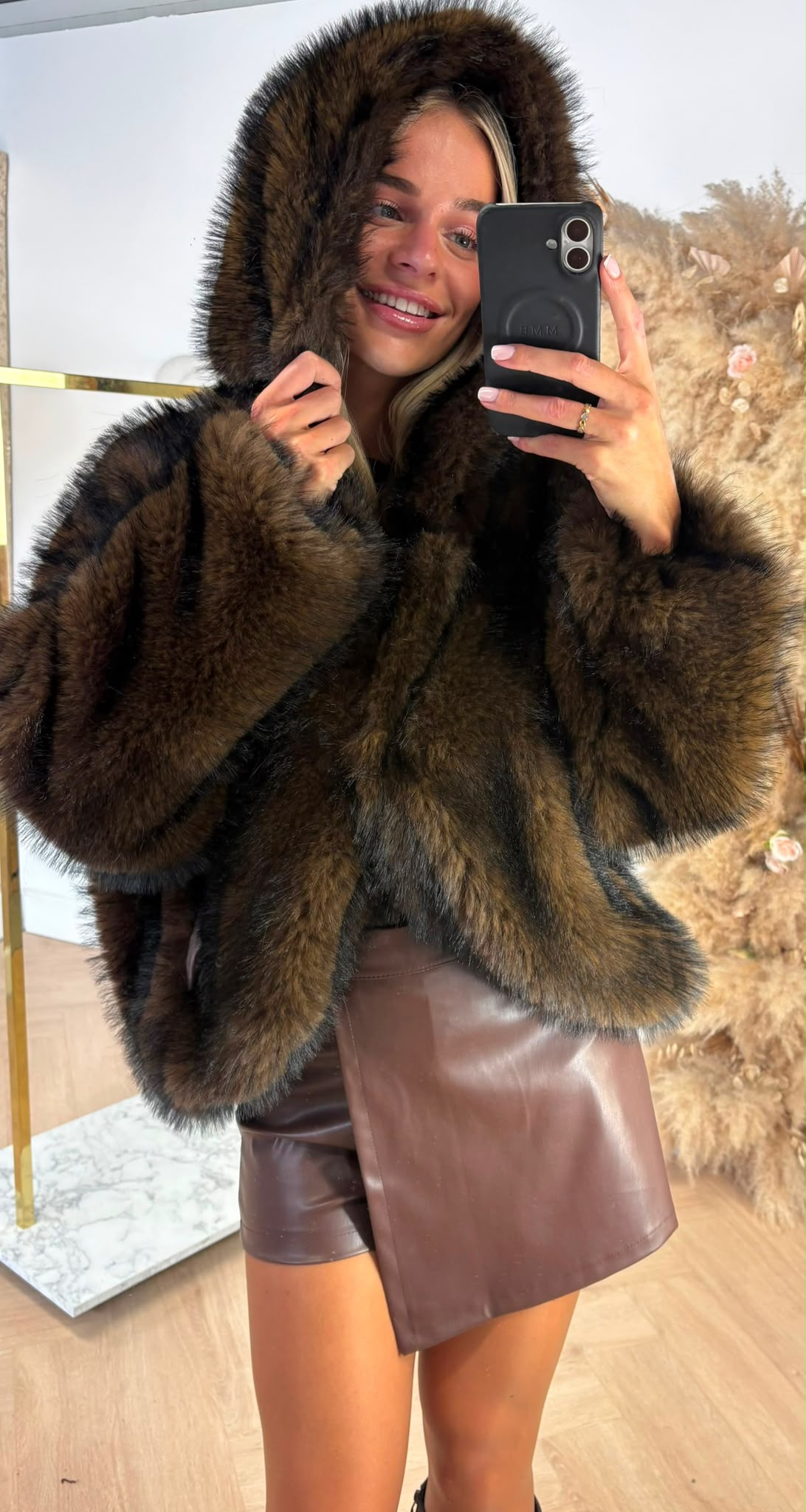 HAIRY CAPUCHON COAT BROWN