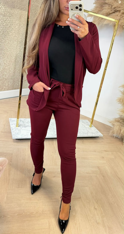 CLASSY SUIT BORDEAUX
