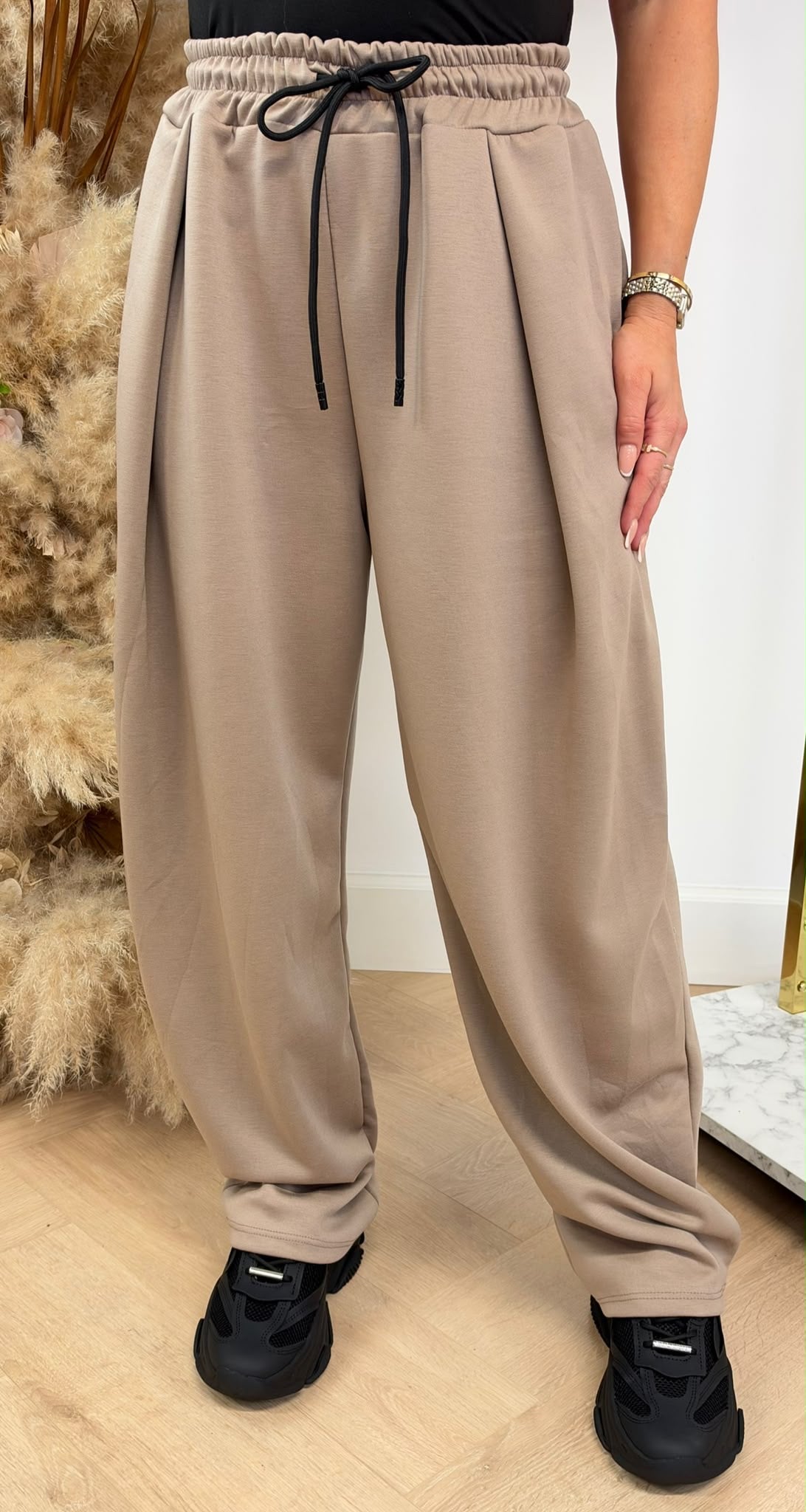 GIGI BALLOON JOGGER TAUPE