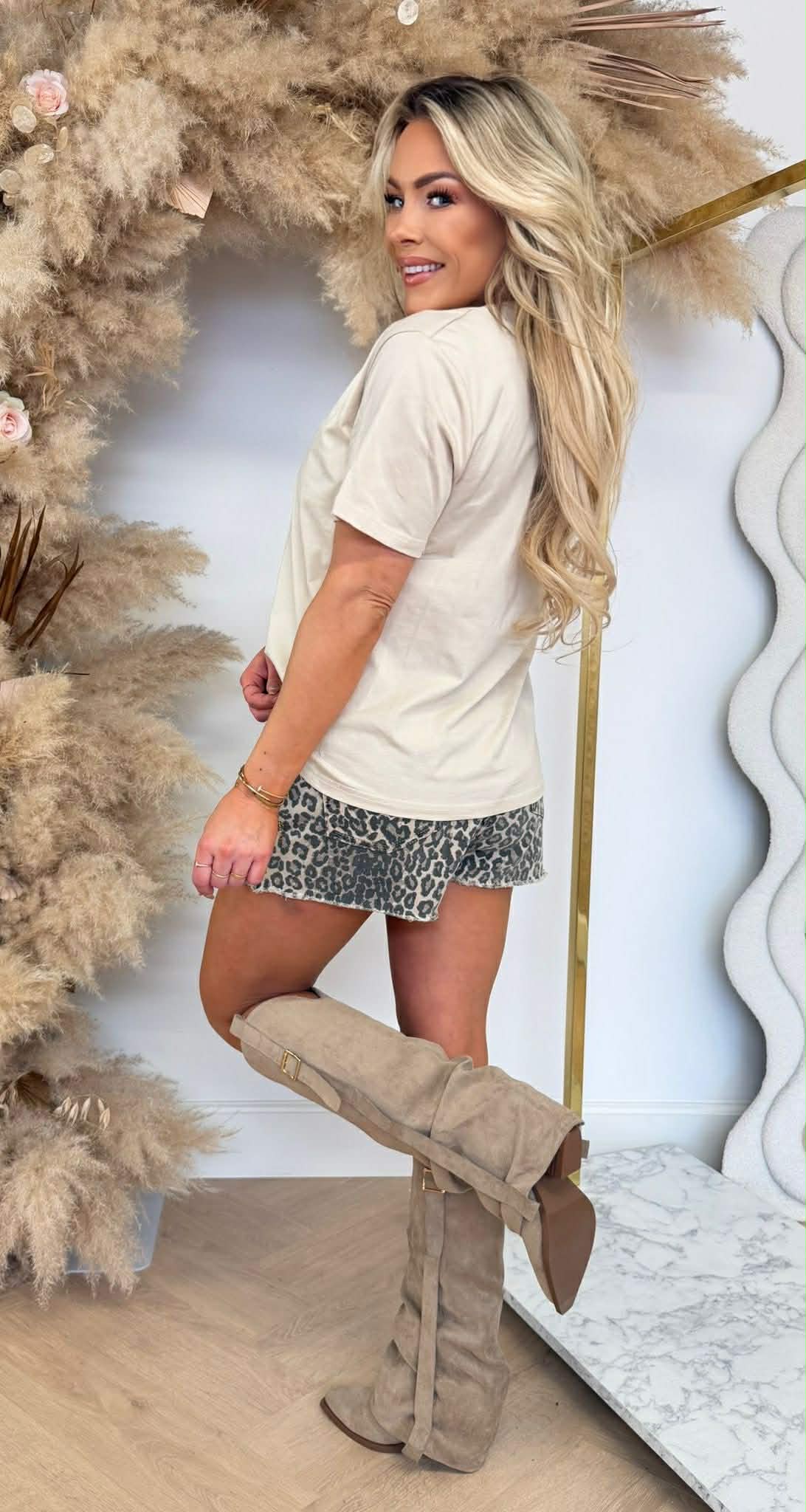 AMOUR SEQUIN TEKST TEE 1011 BEIGE