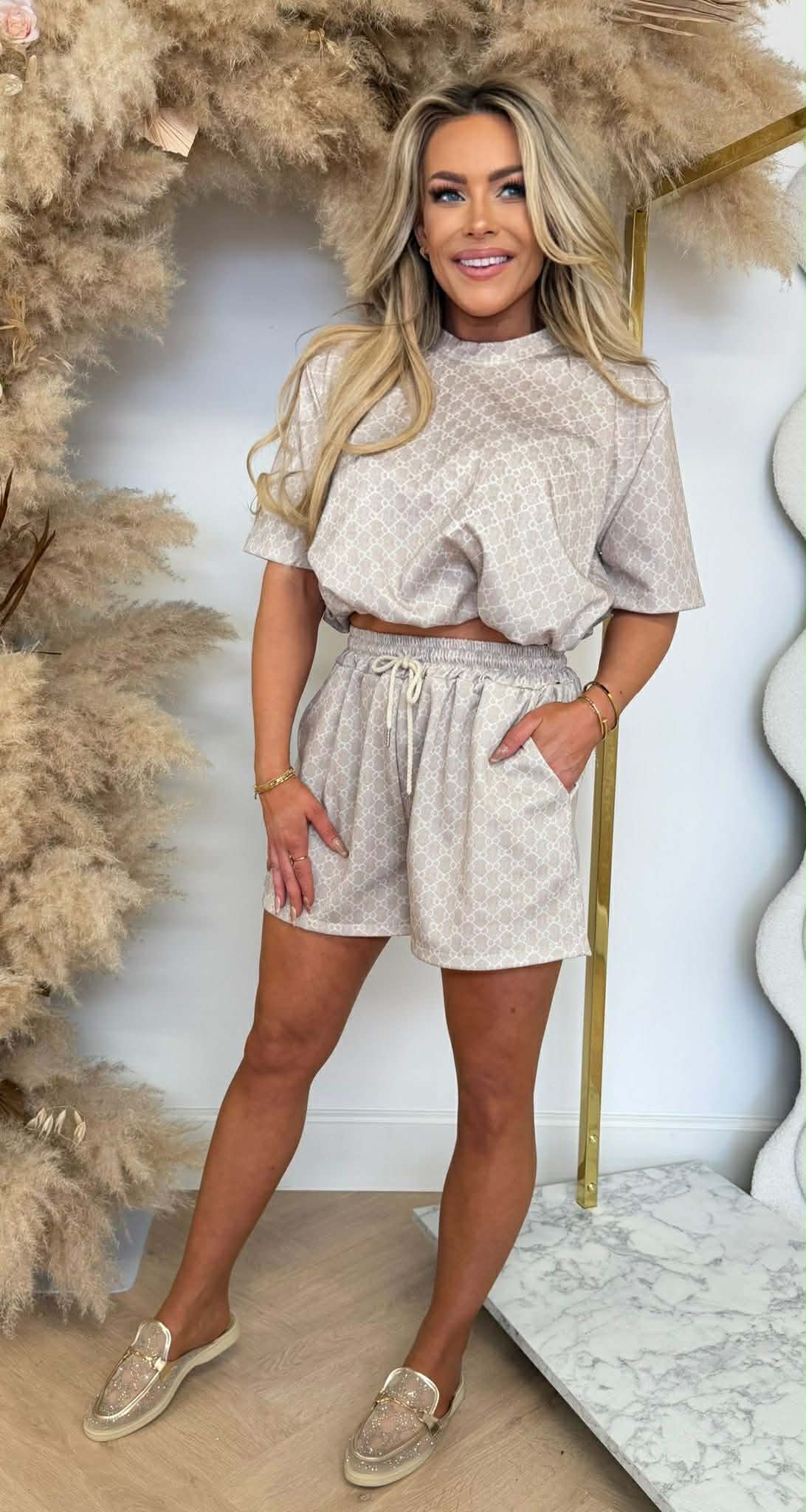 CARDI INSPIRED LOGO SET BEIGE