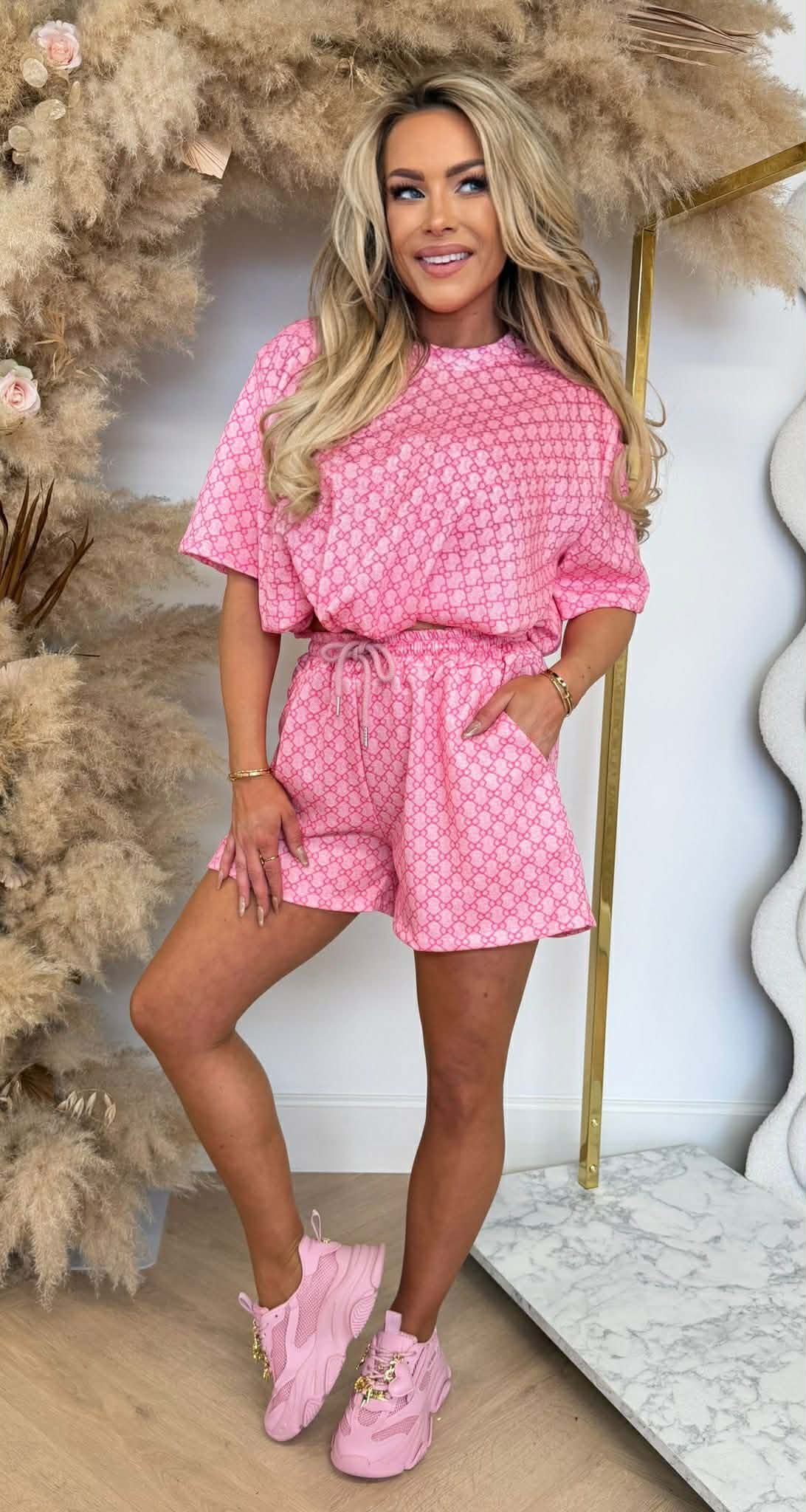 CARDI INSPIRED LOGO SET LIGHTPINK