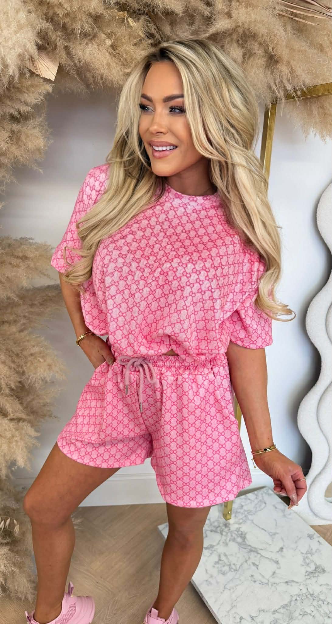 CARDI INSPIRED LOGO SET LIGHTPINK