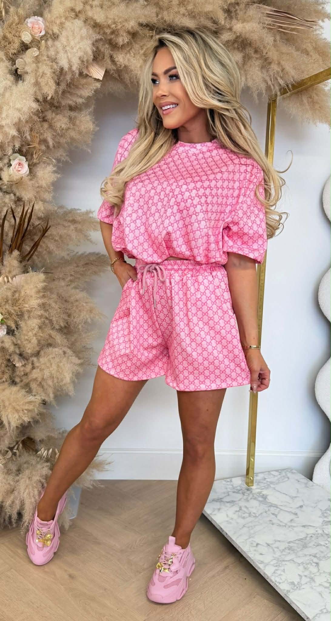 CARDI INSPIRED LOGO SET LIGHTPINK