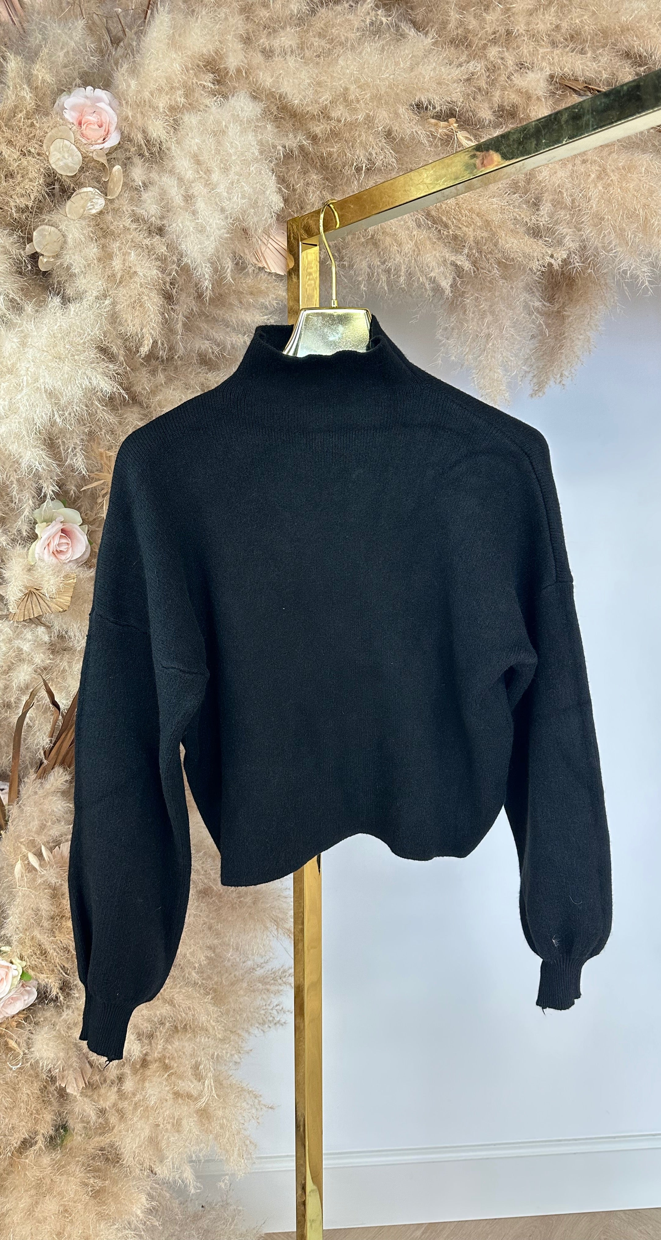 CROPPED BALLOON SLEEVE SWEAT BLACK