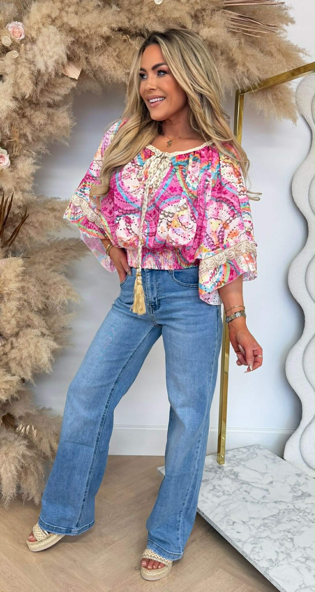 FLOWER LACE TOP FUCHSIA