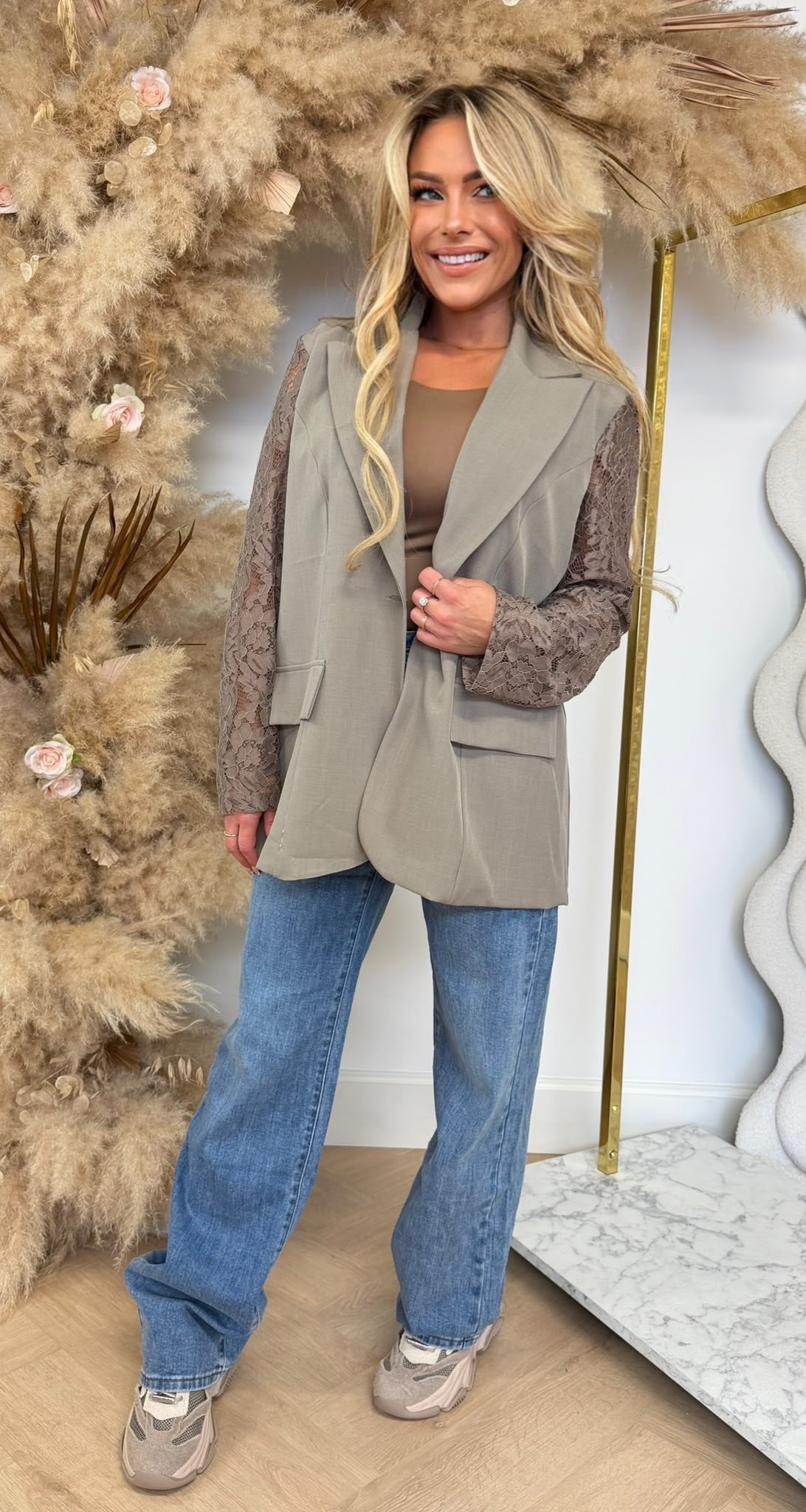 SENNA LACE BLAZER TAUPE