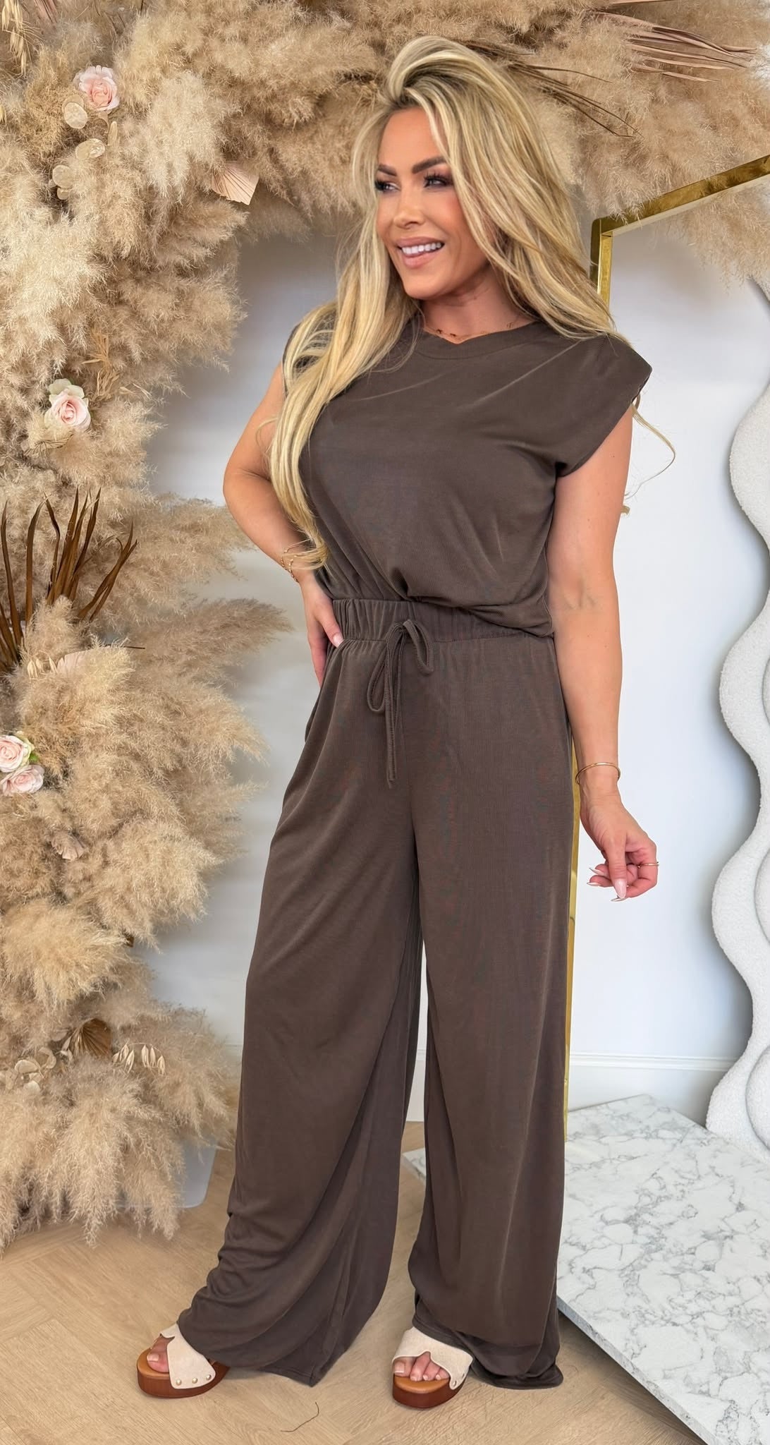 SHOULDER LOUNGE SET CHOCO