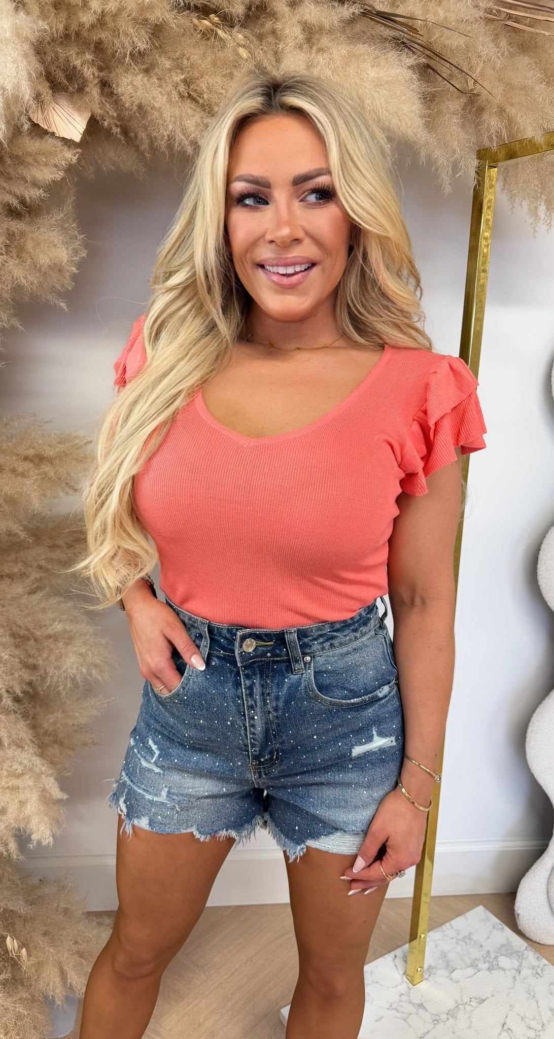 RUFFLY V NECK TOP 8797 CORAL