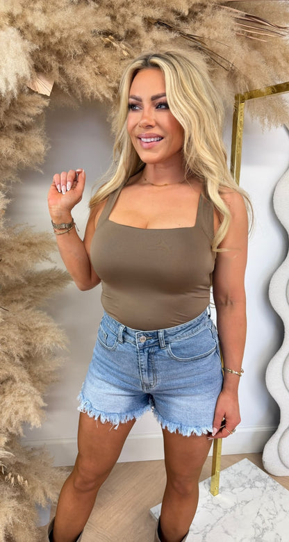 BASIC TRAVEL TOP 7026 CAMEL