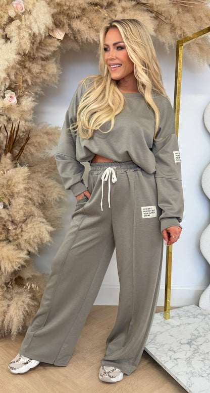 MANOU NEW EMBLEEM SET TAUPE