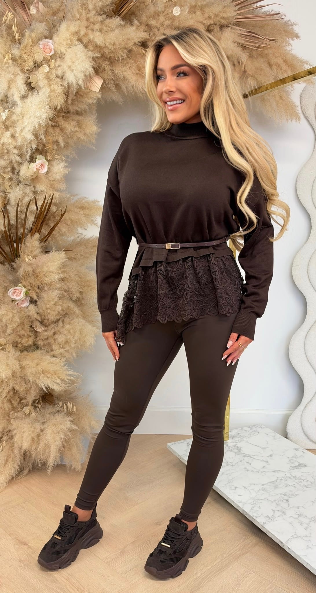LACY BELT TOP 16199 COFFEE