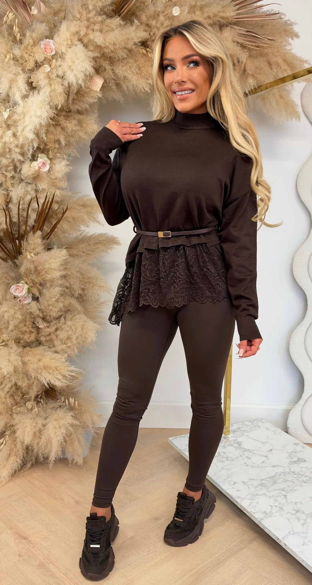 LACY BELT TOP 16199 COFFEE