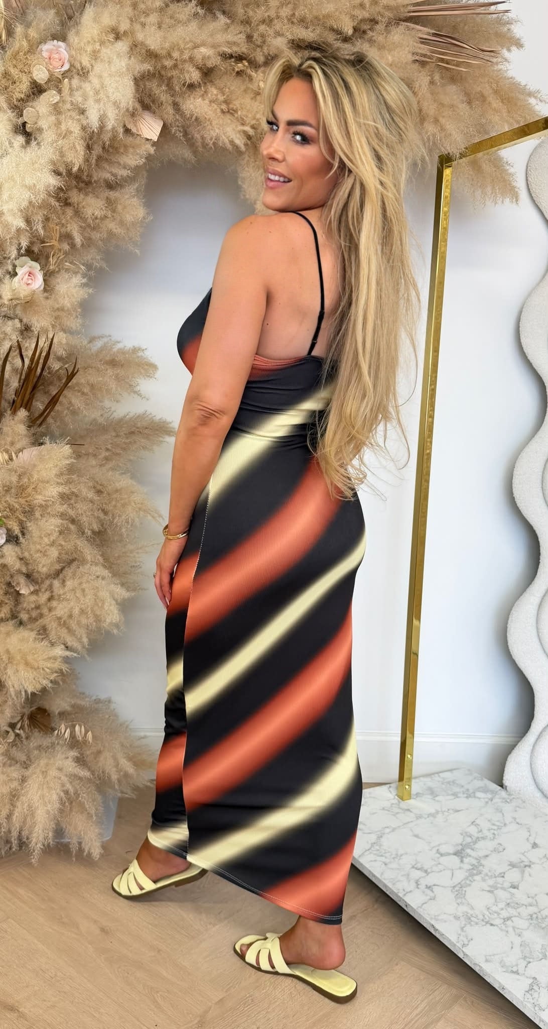 ELISE COLOURY SPAGHETTI DRESS BLACK/YELLOW