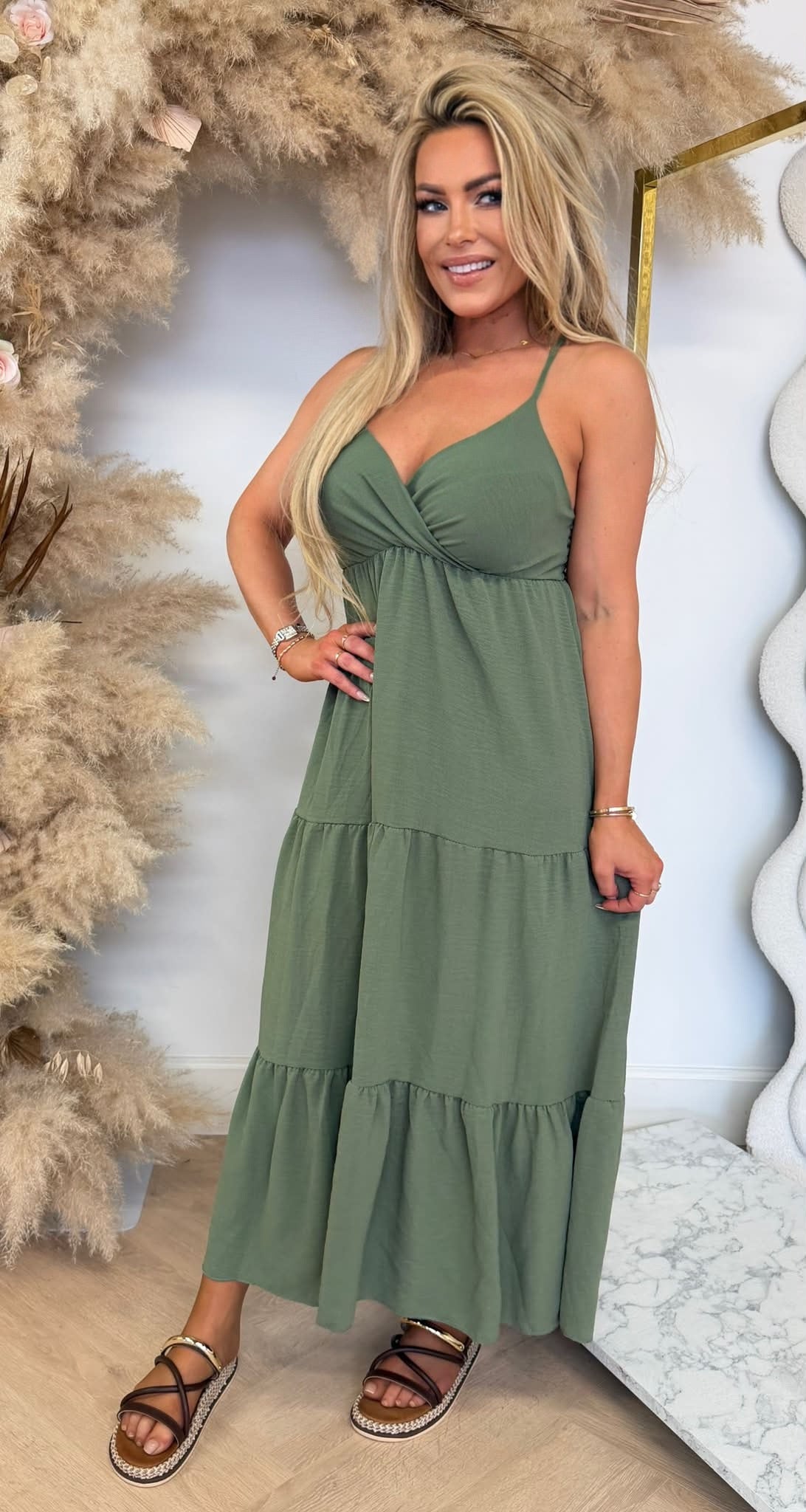 FLOWY MAXI DRESS ARMYGREEN