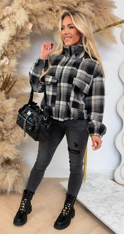 SHELLY RUIT POCKET JACK BLACK